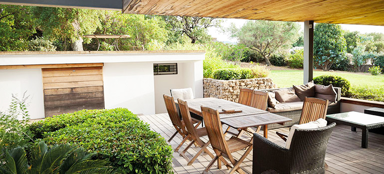 Nettoyage de printemps : jardin, extérieur, piscine et vitres