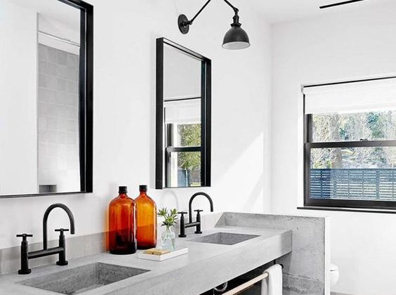 Salle de bain tendance appliques industrielles salle de bain