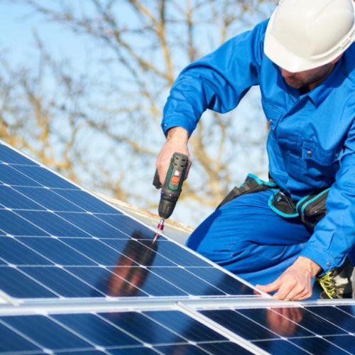 Installation de panneaux solaires : quelles sont les aides dont vous pouvez profiter ?