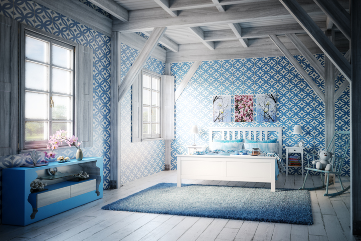 Un papier peint dans une chambre sur le thème du bleu