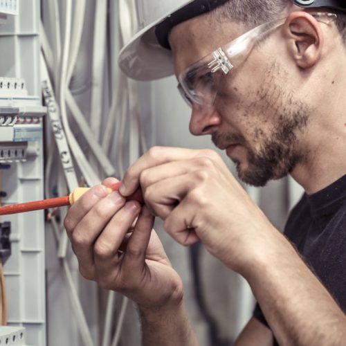 Comment raccorder un tableau électrique au compteur EDF ?