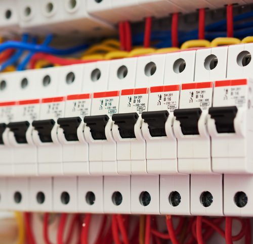 La NFC 15-100 pour le tableau électrique en 5 points clés