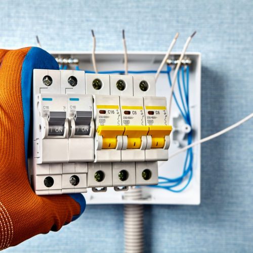 Quelle courbe choisir pour un disjoncteur ?