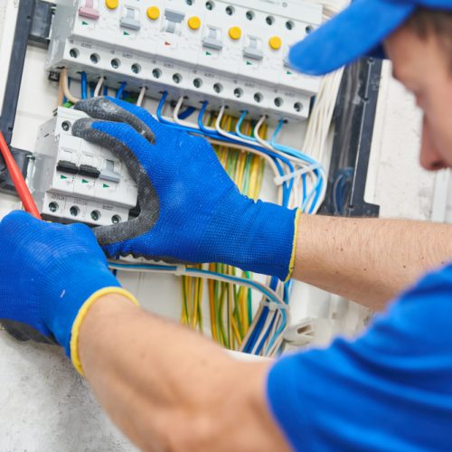 Les accessoires indispensables à un tableau électrique