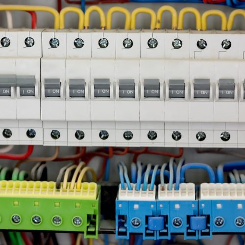 Pouvezvous installer le tableau électrique dans la salle de bains — free download