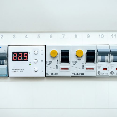 Tout savoir sur les différents types de disjoncteurs et d’interrupteurs différentiels 30 mA