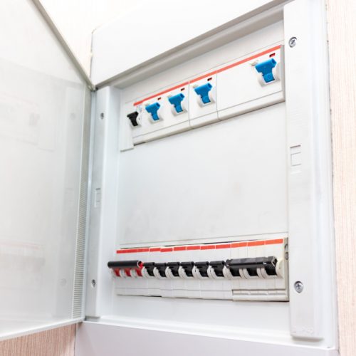 Comment installer un disjoncteur différentiel ?