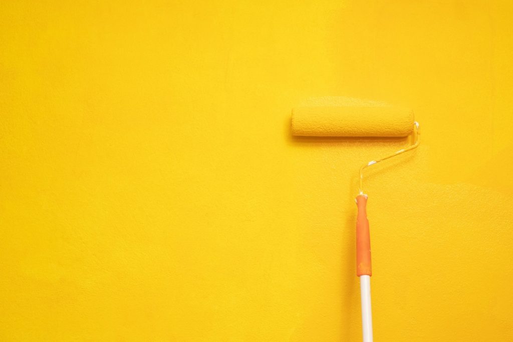 peinture-jaune-decoration