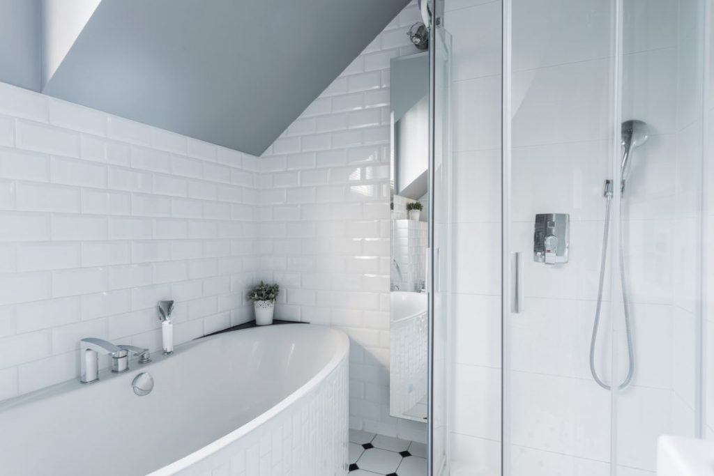 carrelage-peinture-douche-baignoire