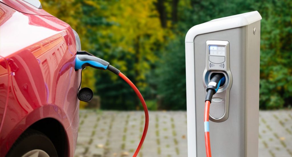 borne de recharge en copropriété placé dans le parking