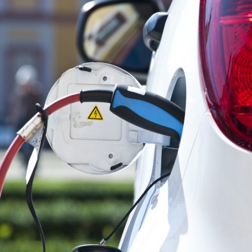 Achat d’un véhicule électrique neuf ou rétrofit : que choisir ?