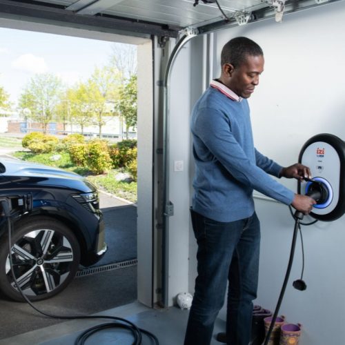 IZI by EDF au Mondial de l’auto 2022