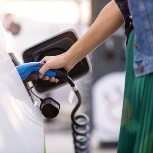 Quelles sont les aides de l’Etat pour acheter une voiture électrique ?