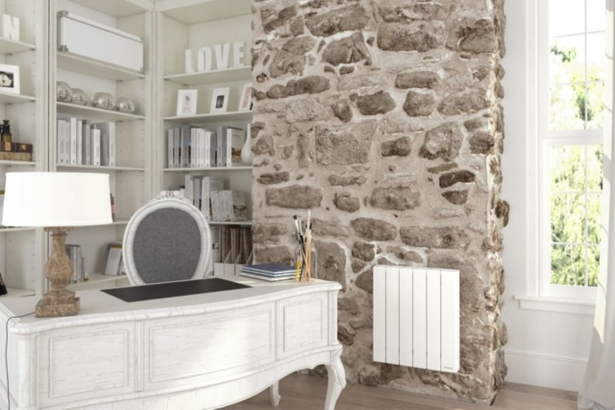 interieur maison mur en pierre