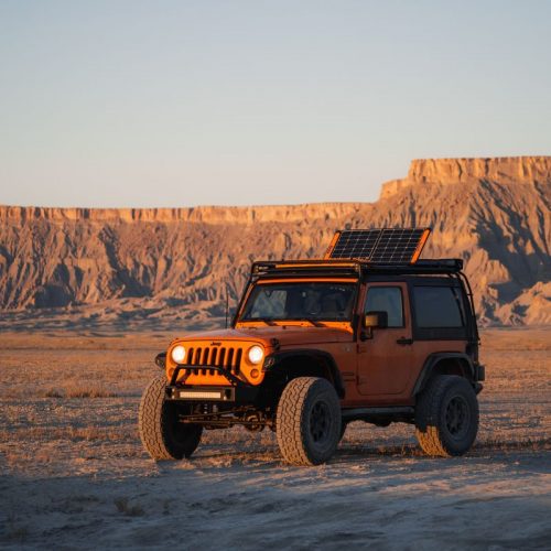 Panneaux solaires intégrés sur voiture électrique : on en est où ?