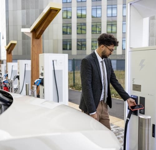 Bornes de recharge pour véhicule électrique : quelles obligations pour les entreprises ?