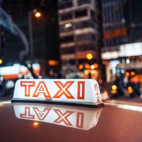 Les taxis et VTC en voie d’électrification ?
