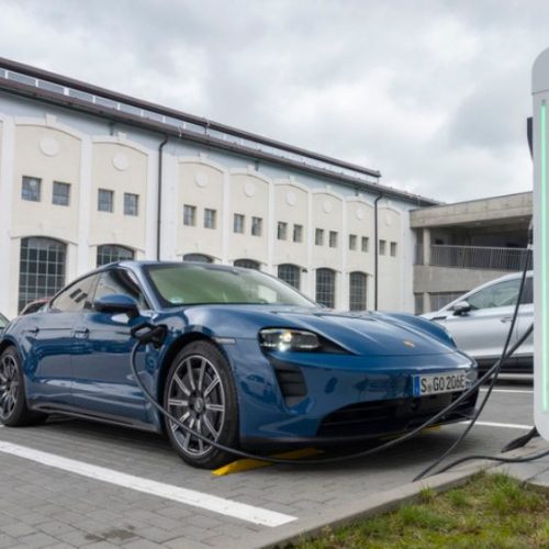 Quel avenir électrique pour les constructeurs automobiles de luxe ? 