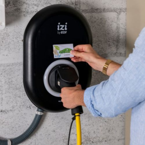 Comment utiliser la carte RFID d’une borne de recharge ?