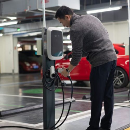 Pré-équipement IRVE dans le parking d’une copropriété : quelles obligations ?