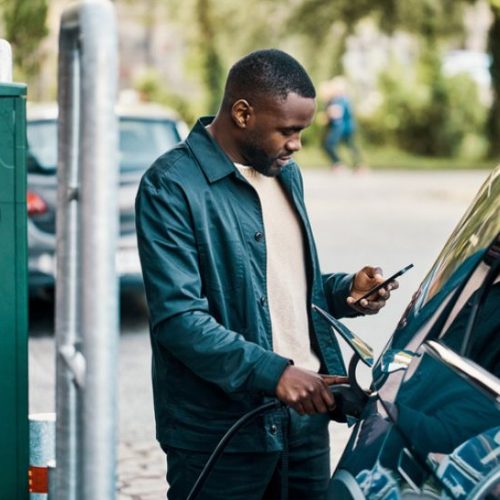 Quels moyens de paiement pour recharger sa voiture électrique ?