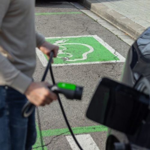La charge rapide abîme-t-elle la batterie d’une voiture électrique ?