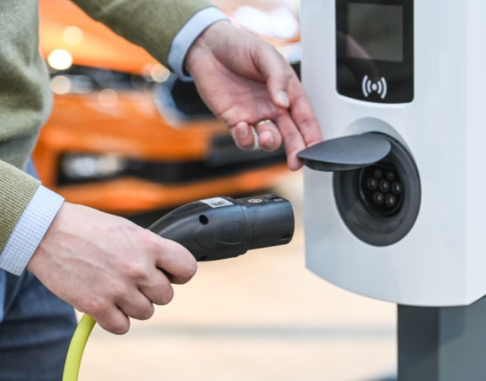 Borne de recharge avec cable