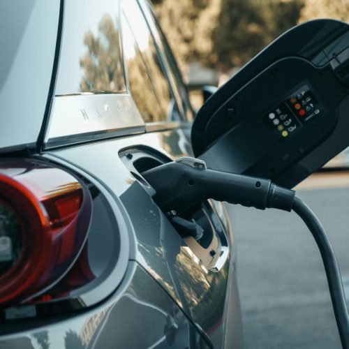 Comparatif carte recharge voiture électrique : comment choisir le meilleur modèle ?