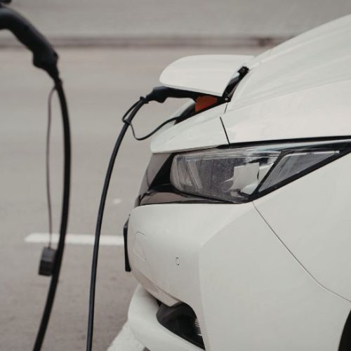 Réparation d&rsquo;une batterie de voiture électrique : est-ce possible ?